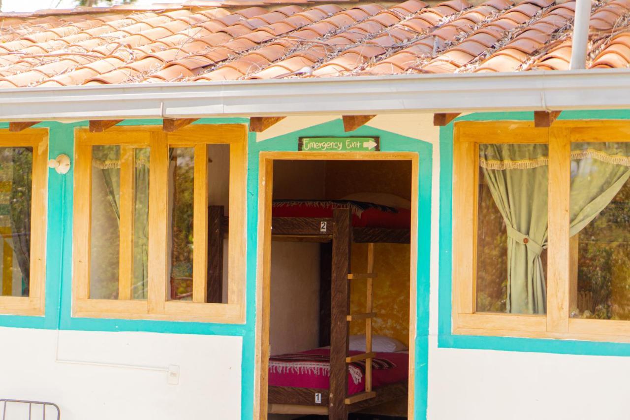 Bacoa Hostel Guatape Exterior photo