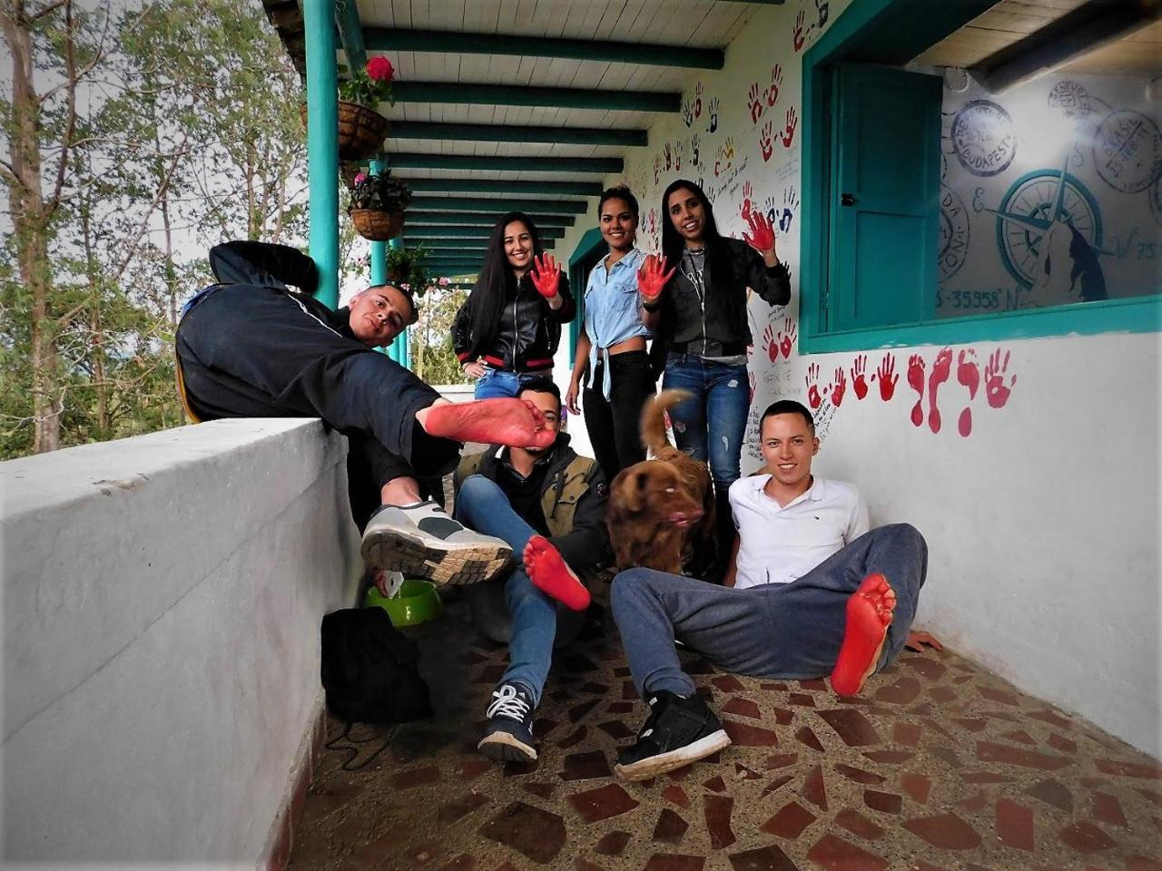 Bacoa Hostel Guatape Exterior photo
