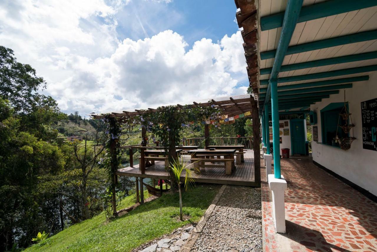 Bacoa Hostel Guatape Exterior photo